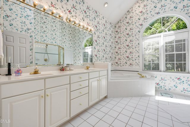 1437 Kinsdale Drive, Raleigh, NC 27615