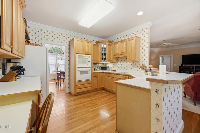 1437 Kinsdale Drive, Raleigh, NC 27615