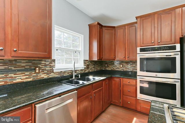 5319 DAYBREAK LANE, Woodbridge, VA 22193