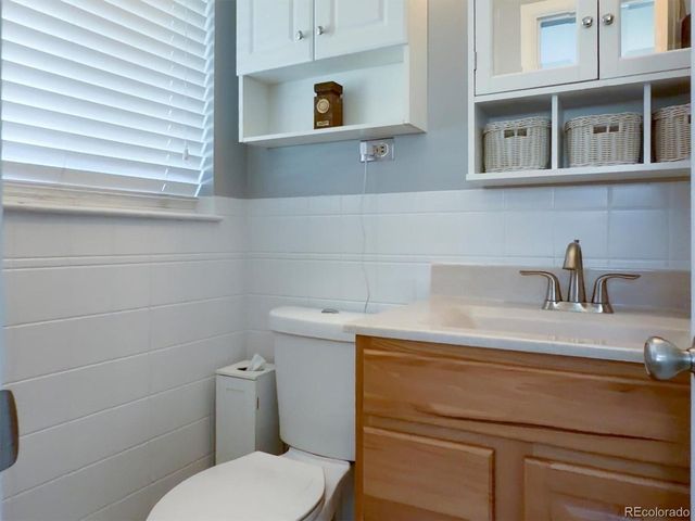 575 Estes St, Lakewood, CO 80226