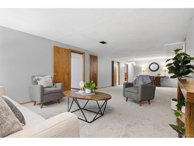 575 Estes St, Lakewood, CO 80226