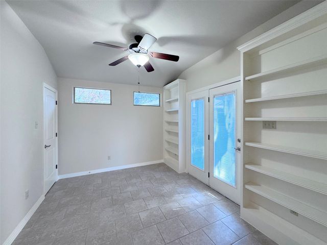 9707 Anderson Mill RD 21, Austin, TX 78750