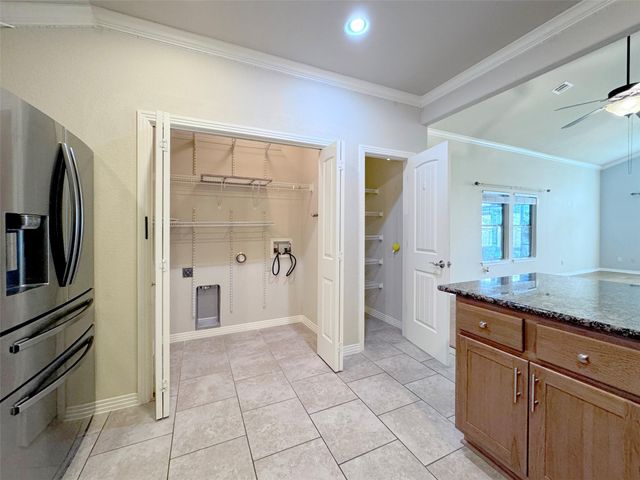 9707 Anderson Mill RD 21, Austin, TX 78750