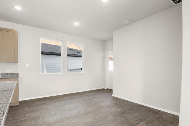 193 Lavender LN, Elgin, TX 78621