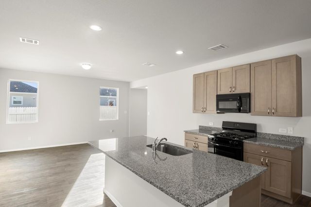 193 Lavender LN, Elgin, TX 78621