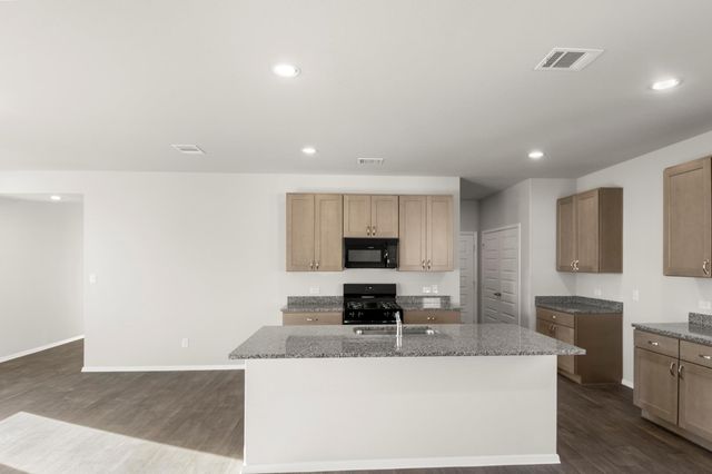 193 Lavender LN, Elgin, TX 78621