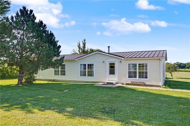 3762 Thomas Rd Thomas Road, Wellsville, KS 66092