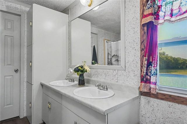 3762 Thomas Rd Thomas Road, Wellsville, KS 66092