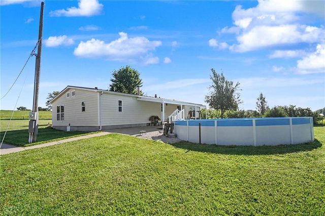 3762 Thomas Rd Thomas Road, Wellsville, KS 66092