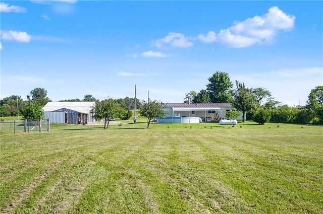 3762 Thomas Rd Thomas Road, Wellsville, KS 66092