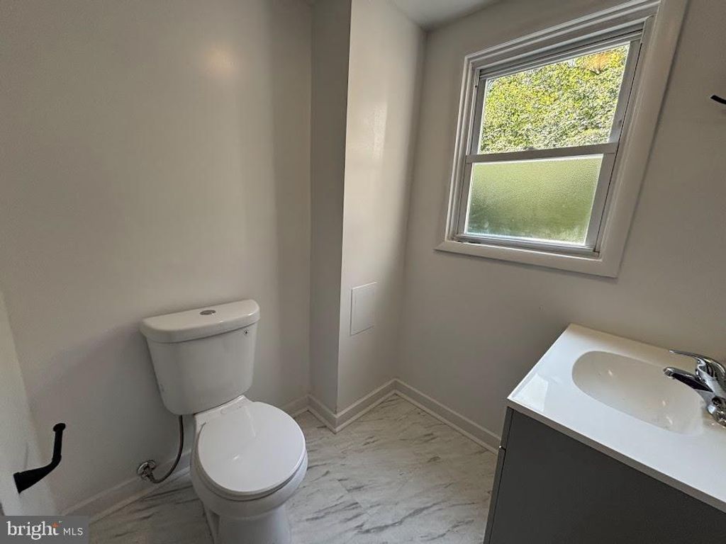 329 RANDOLPH ST, Martinsburg, WV 25401