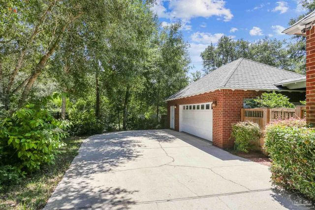 10180 Bittern Dr, Pensacola, FL 32507