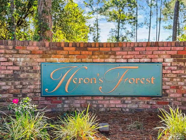 10180 Bittern Dr, Pensacola, FL 32507