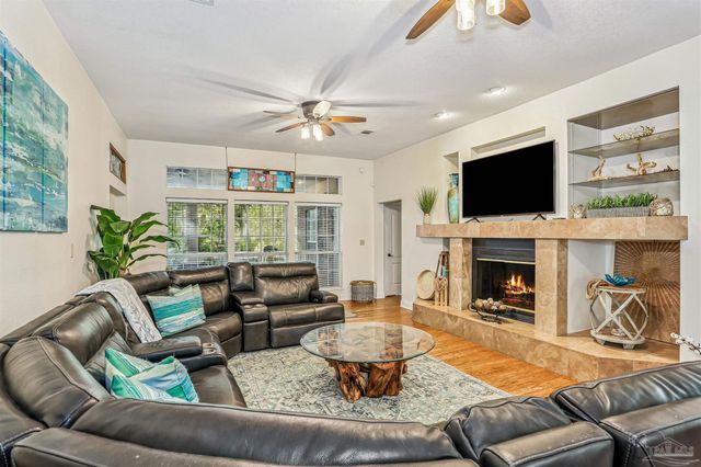 10180 Bittern Dr, Pensacola, FL 32507