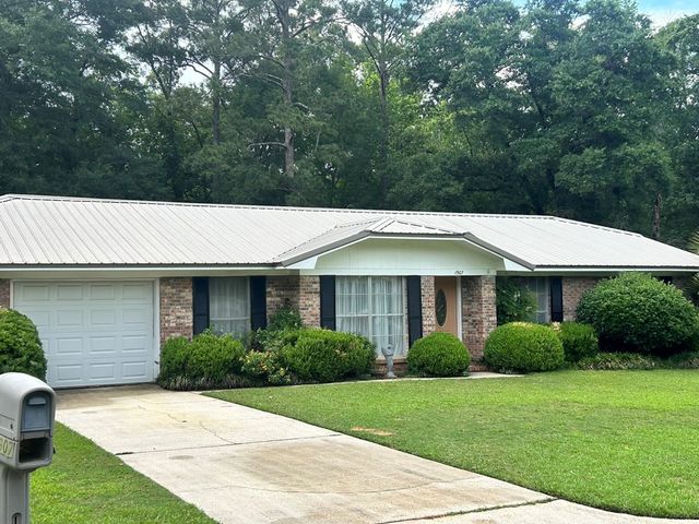 1907 Fairfield Drive, Dothan, AL 3633