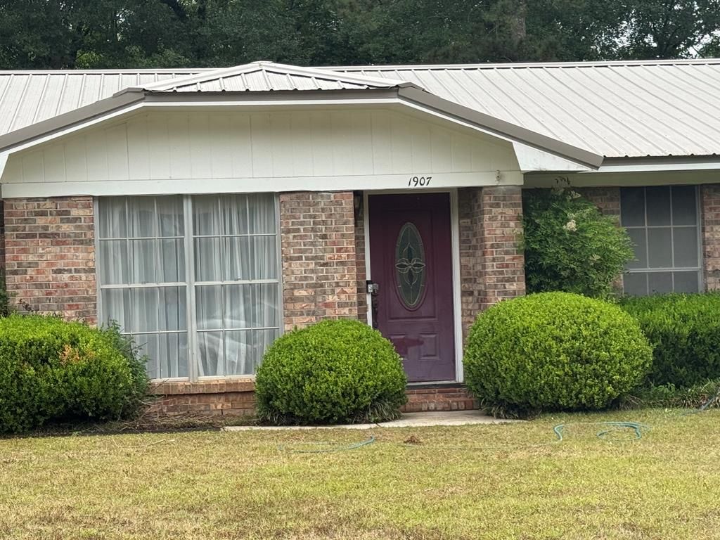 1907 Fairfield Drive, Dothan, AL 3633