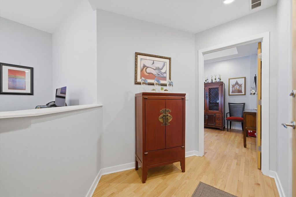 1733 W Lawrence Avenue CU2, Chicago, IL 60640 — photo 5