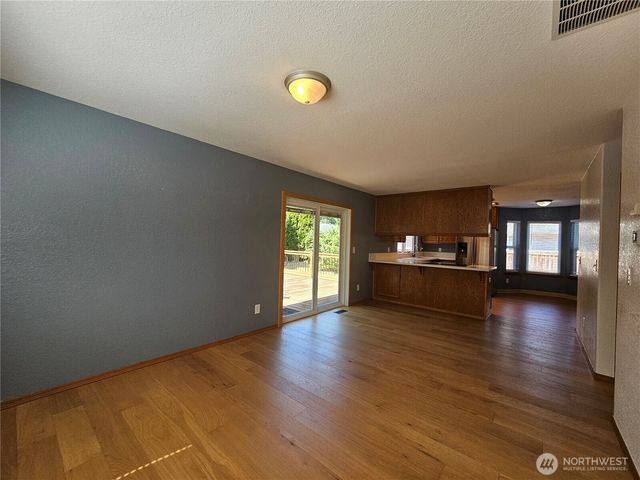 20414 2nd Avenue E, Spanaway, WA 98387