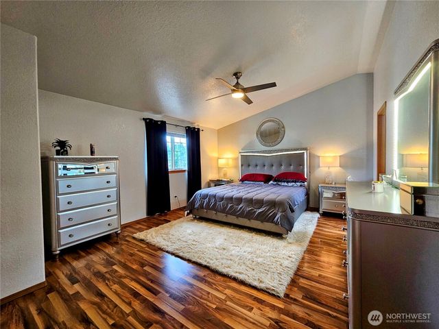 20414 2nd Avenue E, Spanaway, WA 98387