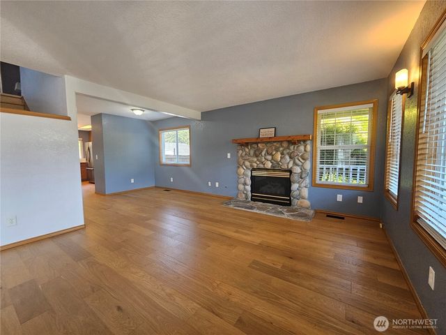 20414 2nd Avenue E, Spanaway, WA 98387