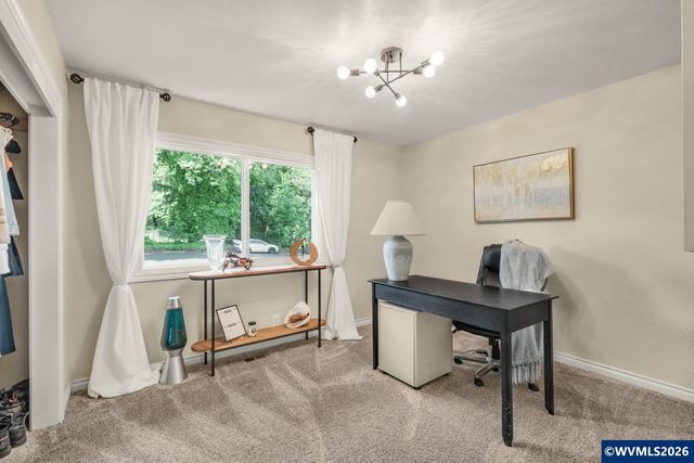 4575 Eagle Crest Rd NW, Salem, OR 97304