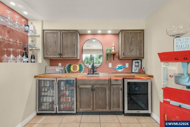 4575 Eagle Crest Rd NW, Salem, OR 97304
