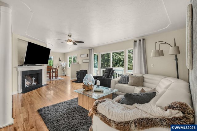 4575 Eagle Crest Rd NW, Salem, OR 97304