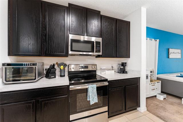 1209 STRATTON AVENUE, Groveland, FL 34736