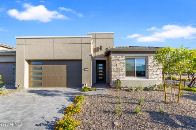 16549 W ROANOKE Avenue, Goodyear, AZ 85395