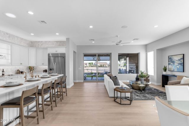 16549 W ROANOKE Avenue, Goodyear, AZ 85395