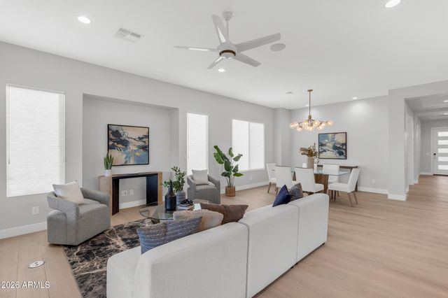 16549 W ROANOKE Avenue, Goodyear, AZ 85395