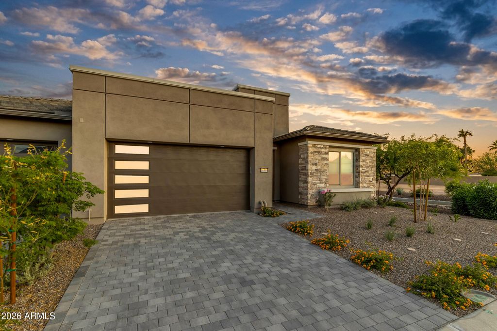 16549 W ROANOKE Avenue, Goodyear, AZ 85395 — photo 2