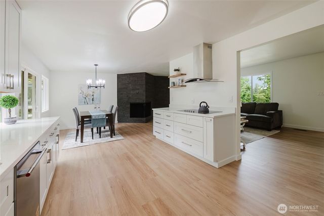 3828 Harbel Drive NE, Bremerton, WA 98310