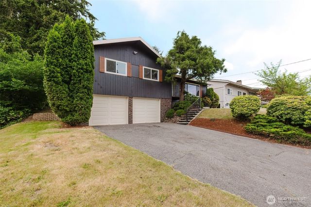 3828 Harbel Drive NE, Bremerton, WA 98310