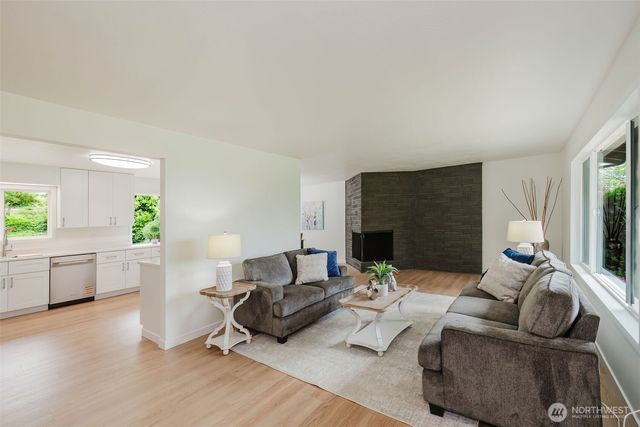 3828 Harbel Drive NE, Bremerton, WA 98310