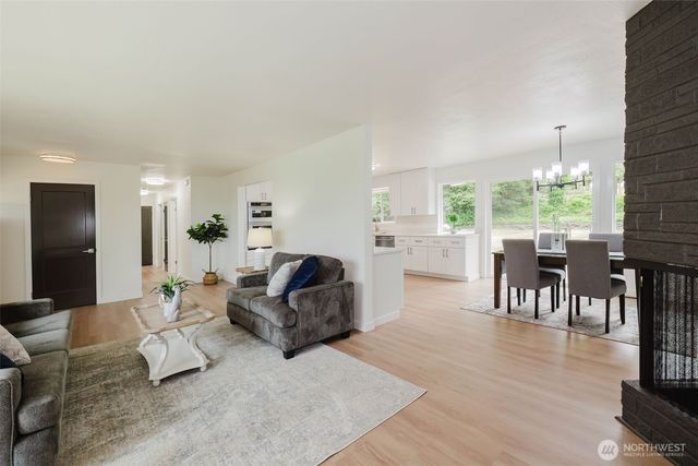 3828 Harbel Drive NE, Bremerton, WA 98310