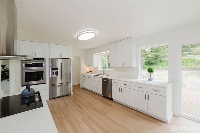 3828 Harbel Drive NE, Bremerton, WA 98310