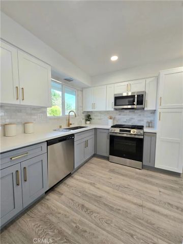 27102 Capilano Drive, Menifee, CA 92586