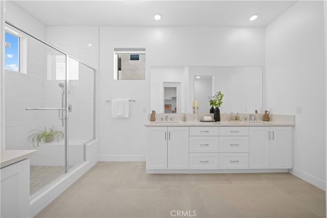 608 Chinon, Irvine, CA 92618
