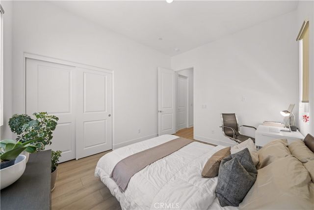 608 Chinon, Irvine, CA 92618
