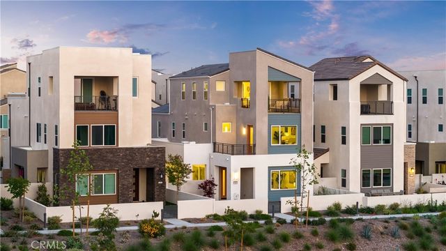 608 Chinon, Irvine, CA 92618