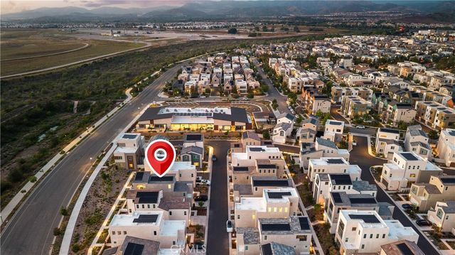 608 Chinon, Irvine, CA 92618