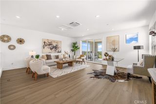 608 Chinon, Irvine, CA 92618
