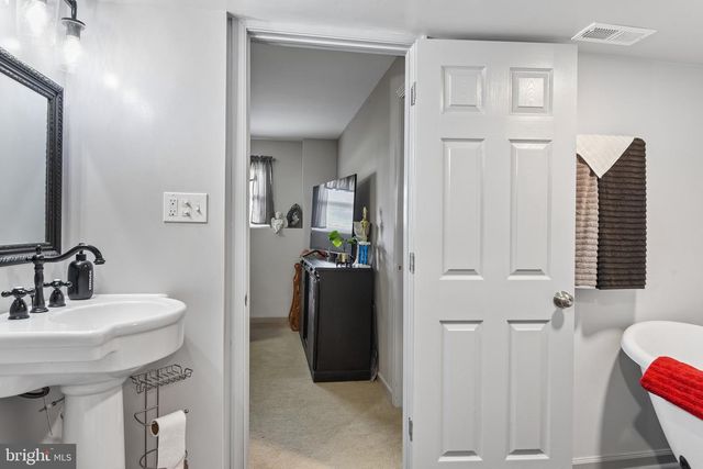 930 WAMPLER LN, Westminster, MD 21158