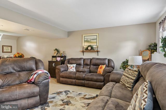 930 WAMPLER LN, Westminster, MD 21158