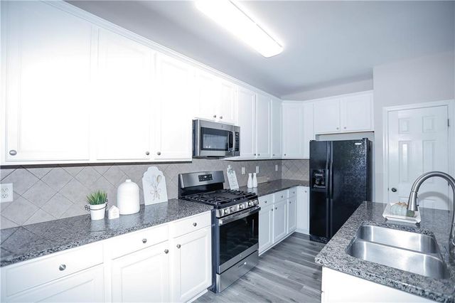 708 Village Field Court, Suwanee, GA 30024