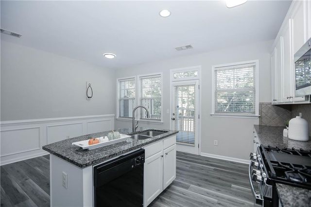 708 Village Field Court, Suwanee, GA 30024