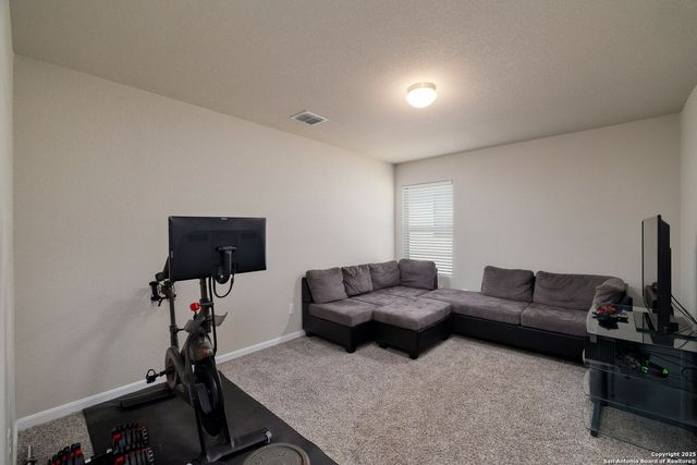 7043 Diamond, San Antonio, TX 78242