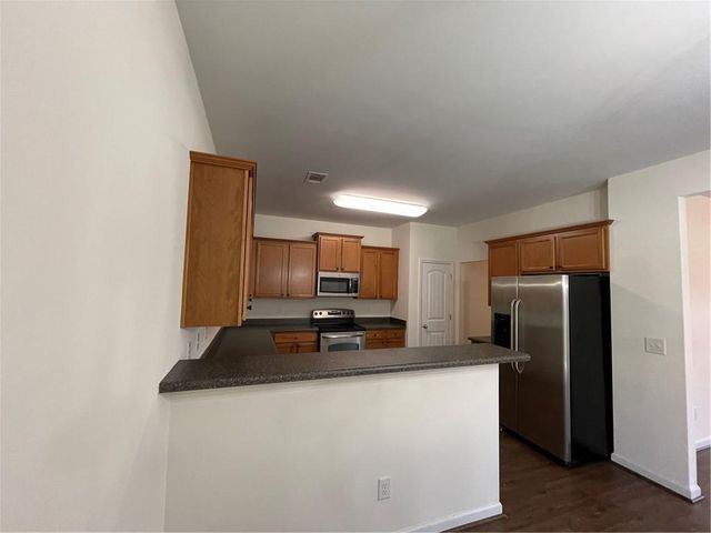 441 FERN BAY Drive SW, Atlanta, GA 30331