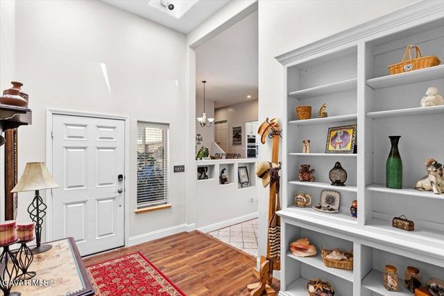 25901 Columbia Way, Tehachapi, CA 93561